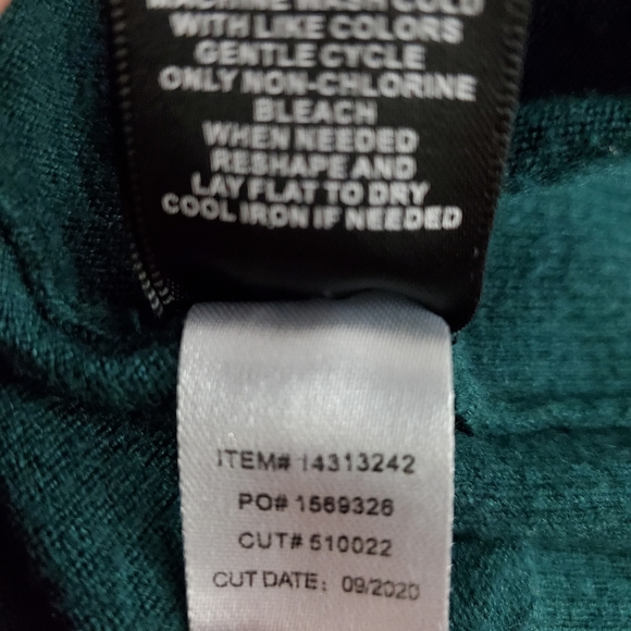 Torrid Pullover Drop Shoulder Sweater - Picture 5 of 8